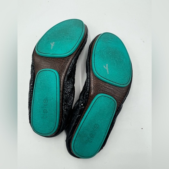 Tieks by Gavriell Black Marble Crinkle Patent Ballet Flats size 7 - Picture 4 of 5